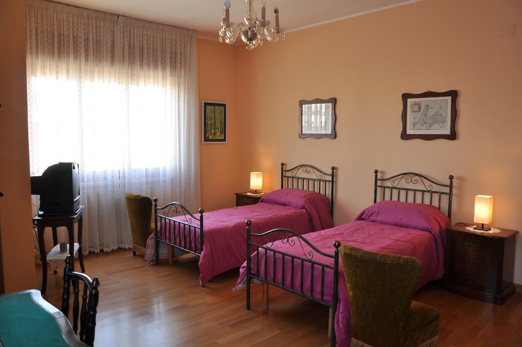 Giangurgolo B&B Rende Pokój zdjęcie